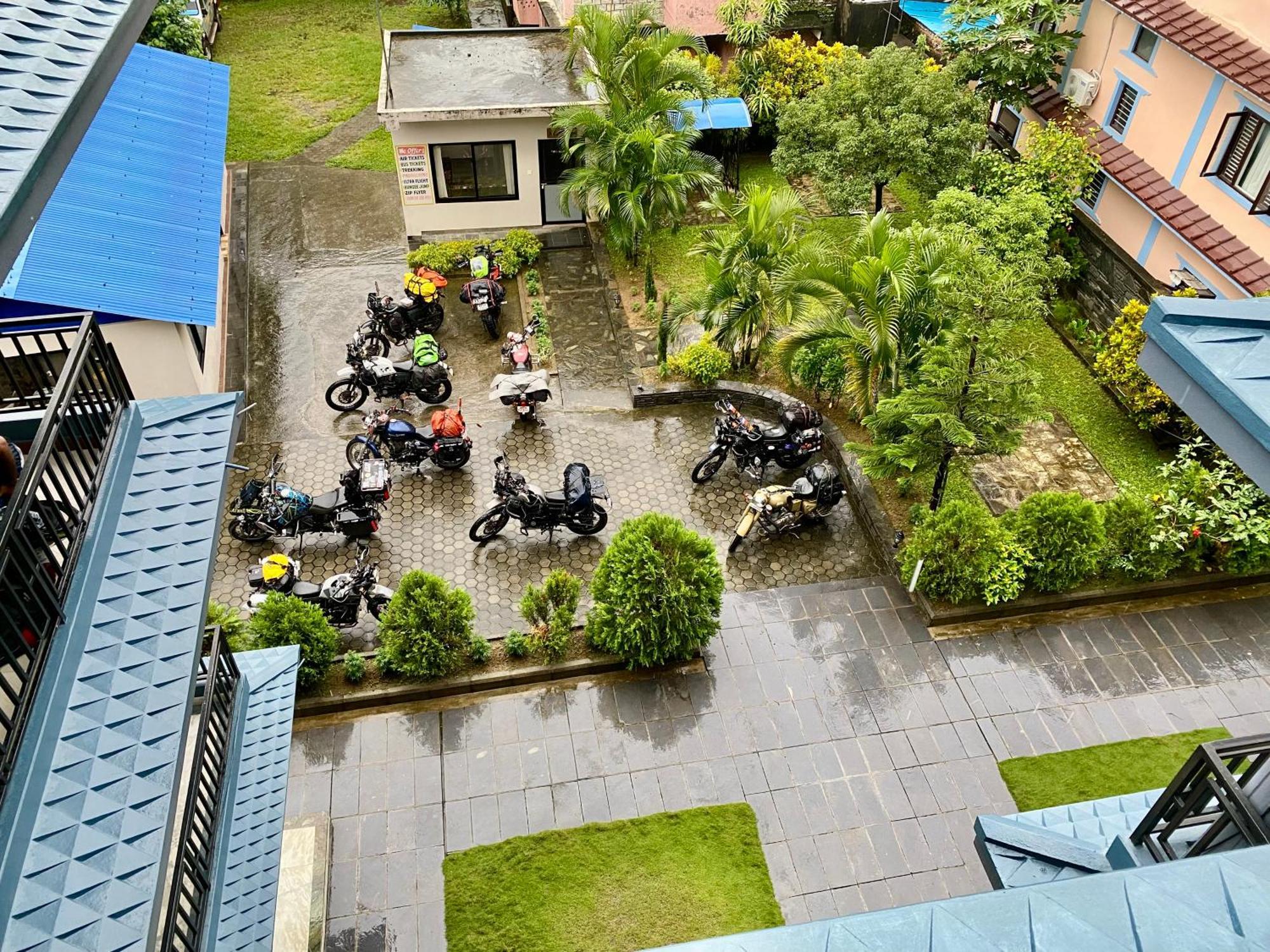 Hotel K2 Pokhara Exterior foto